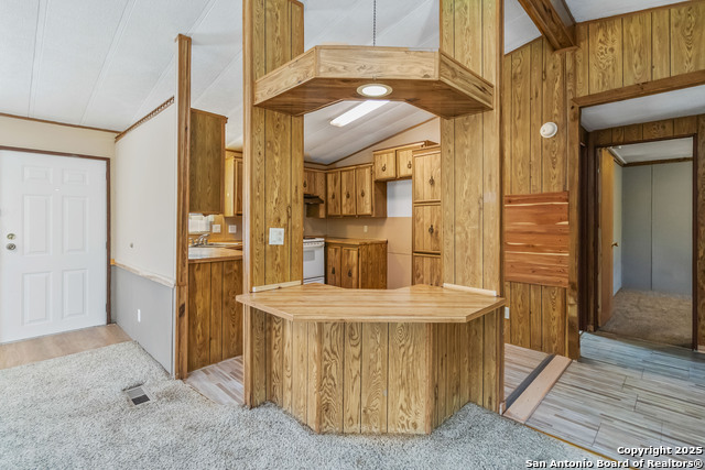 Listing photo id 27 for 294 Deer Run