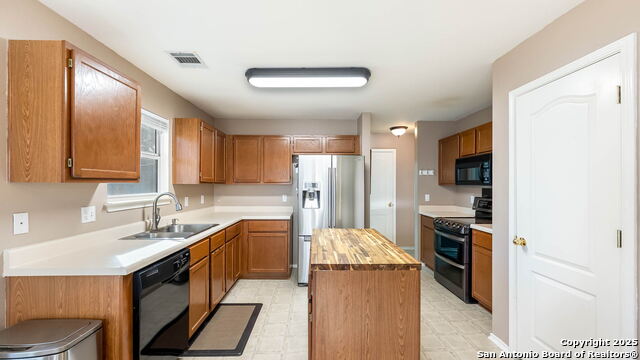 Image 6 of 20 For 638 Coral Harbor