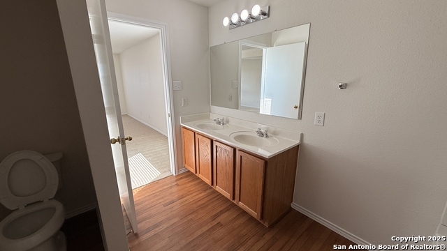 Image 22 of 31 For 1807 Cambridge Blue