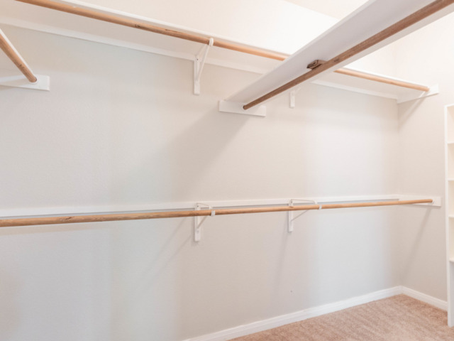 Image 12 of 19 For 452 Raven Rdg