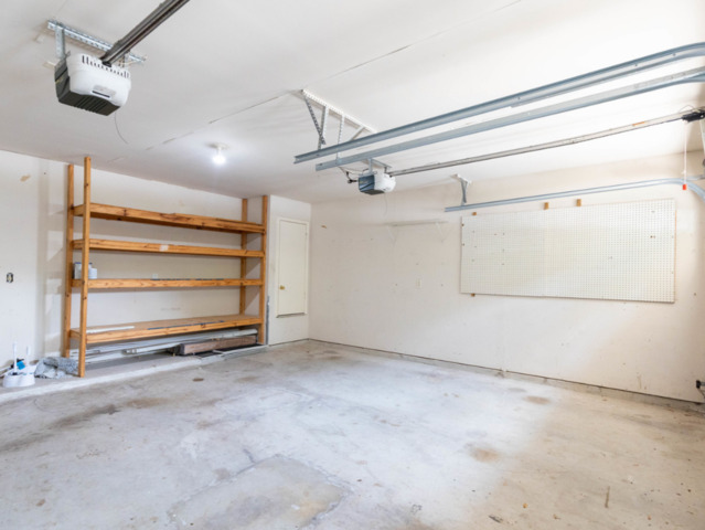 Image 18 of 19 For 452 Raven Rdg