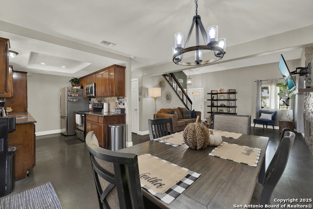 Image 13 of 42 For 9302 Valley Bnd Sw