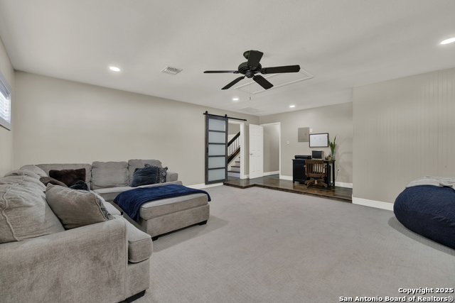 Image 15 of 42 For 9302 Valley Bnd Sw