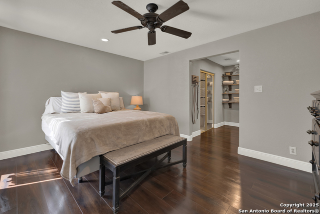 Image 23 of 42 For 9302 Valley Bnd Sw