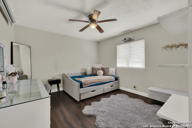 Image 28 of 42 For 9302 Valley Bnd Sw