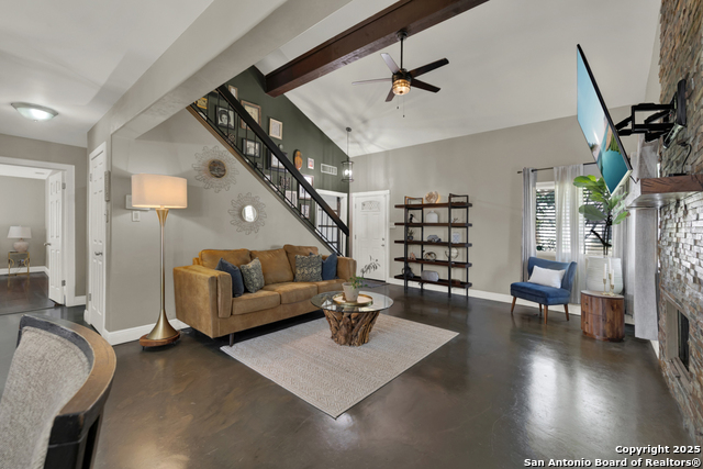 Image 4 of 42 For 9302 Valley Bnd Sw