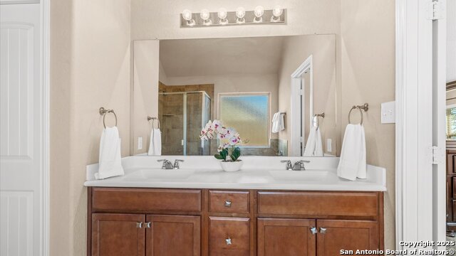 Listing photo id 11 for 279 Posey Pass