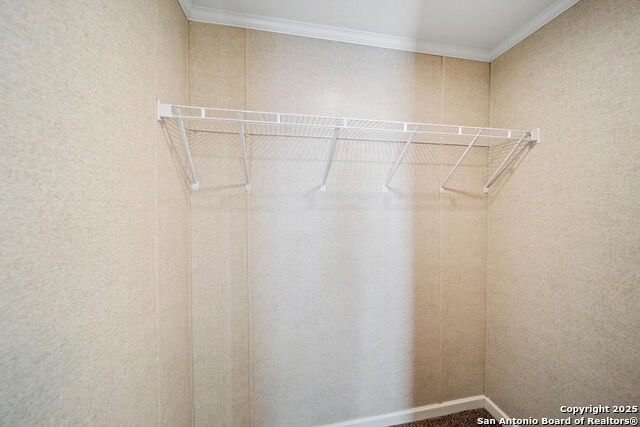 Listing photo id 11 for 1700 Sandbranch Rd