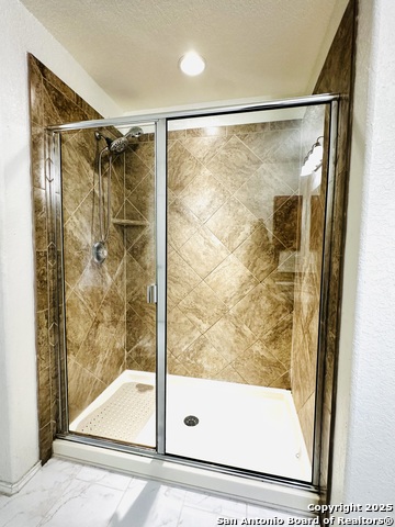 Image 14 of 20 For 13739 Sungrove