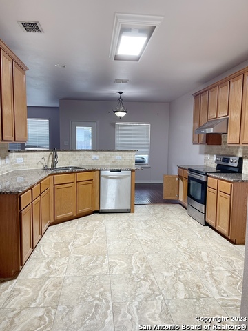 Image 7 of 25 For 12034 Wellstone Run