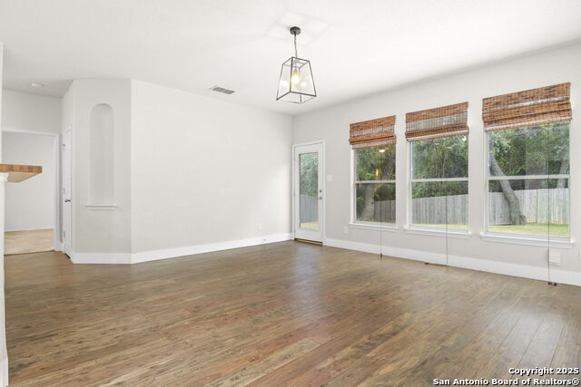 Image 13 of 28 For 7818 Rain Shr