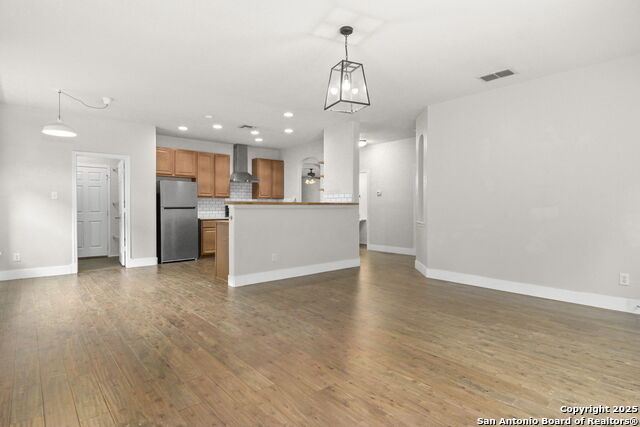 Image 8 of 28 For 7818 Rain Shr