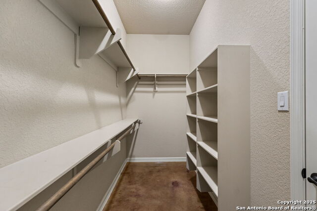 Image 23 of 41 For 105 Saddle Up Circle