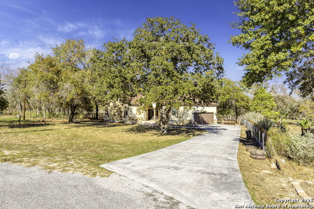 Image 37 of 41 For 105 Saddle Up Circle