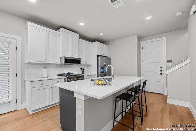 Image 11 of 38 For 311 Evergreen St #4 E