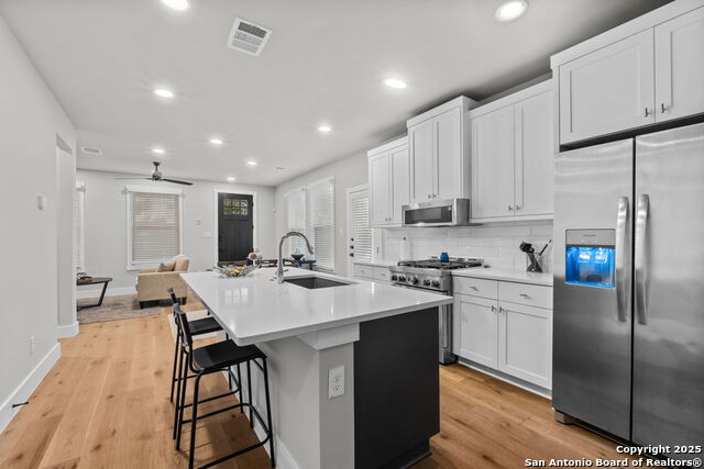 Image 17 of 38 For 311 Evergreen St #4 E