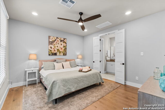 Image 25 of 38 For 311 Evergreen St #4 E