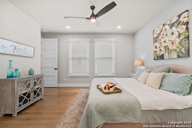 Image 26 of 38 For 311 Evergreen St #4 E