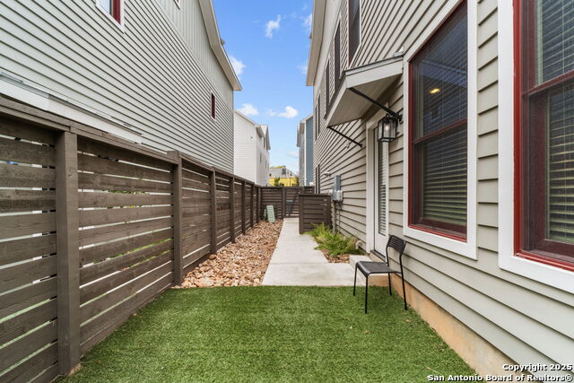 Image 35 of 38 For 311 Evergreen St #4 E