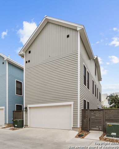 Image 37 of 38 For 311 Evergreen St #4 E