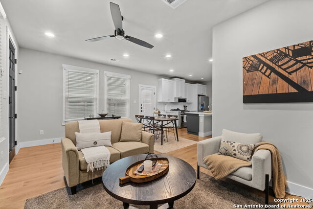 Image 8 of 38 For 311 Evergreen St #4 E