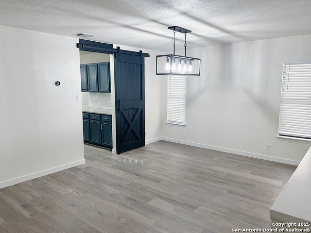 Image 10 of 41 For 16718 Stoney Glade