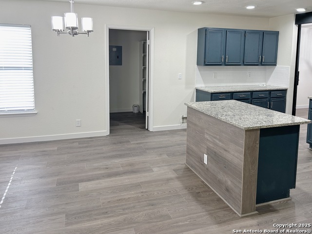 Image 13 of 41 For 16718 Stoney Glade