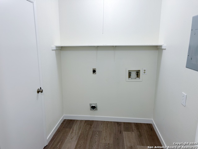 Image 17 of 41 For 16718 Stoney Glade