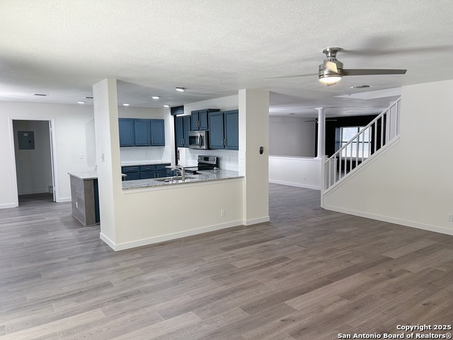 Image 19 of 41 For 16718 Stoney Glade