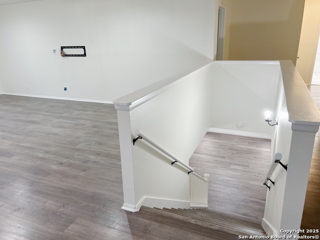 Image 23 of 41 For 16718 Stoney Glade