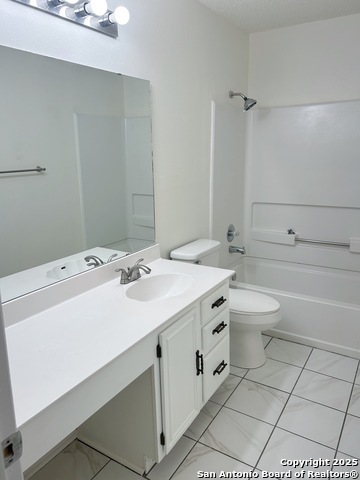 Image 29 of 41 For 16718 Stoney Glade