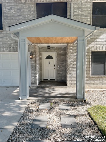 Image 3 of 41 For 16718 Stoney Glade