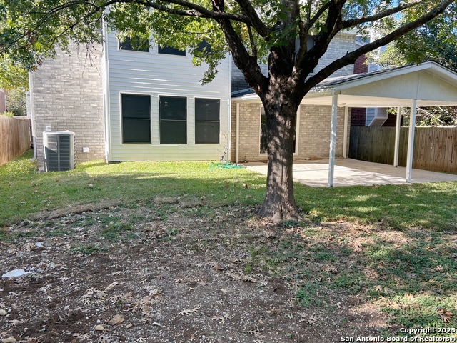 Image 37 of 41 For 16718 Stoney Glade