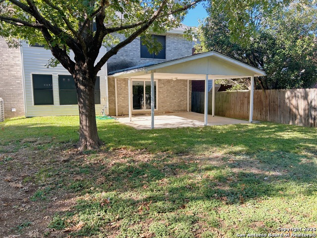 Image 38 of 41 For 16718 Stoney Glade