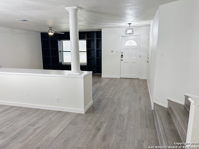 Image 5 of 41 For 16718 Stoney Glade