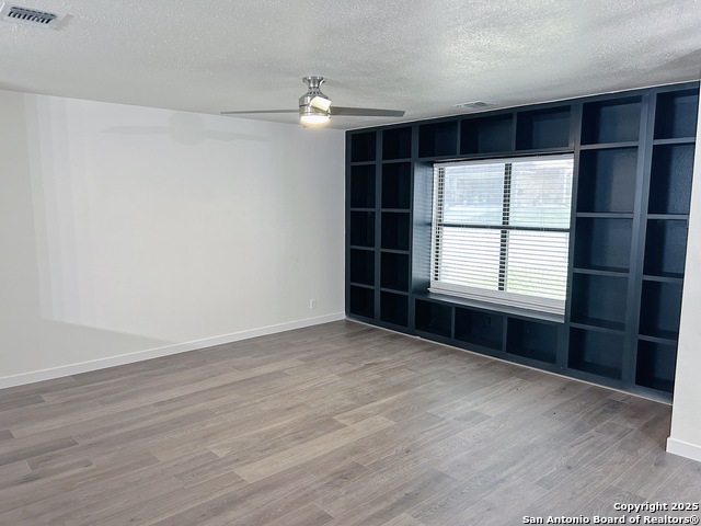 Image 6 of 41 For 16718 Stoney Glade