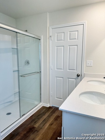 Image 18 of 26 For 10247 Band Wagon