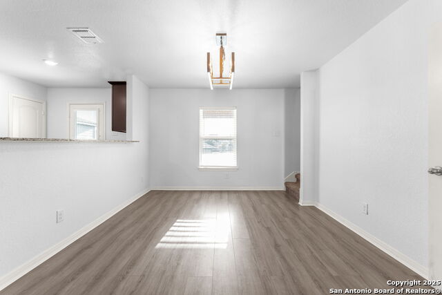 Image 13 of 27 For 6122 Lakefront