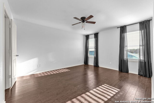 Image 18 of 27 For 6122 Lakefront