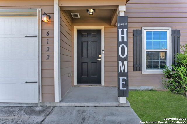 Image 6 of 27 For 6122 Lakefront