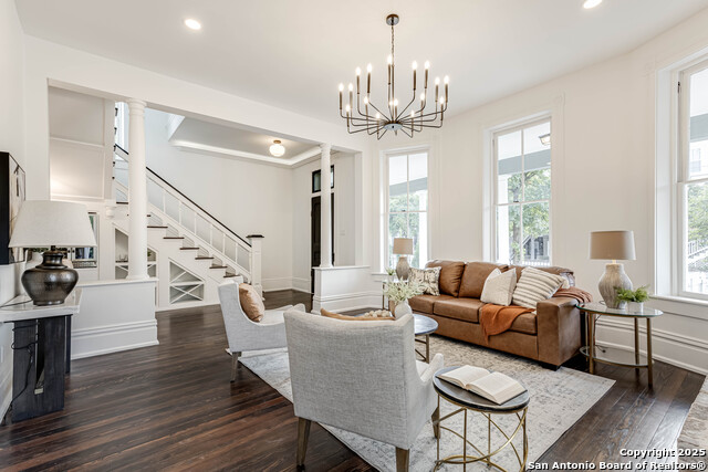 Listing photo id 9 for 1231 Alamo S