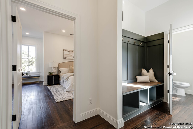 Listing photo id 20 for 1231 Alamo S