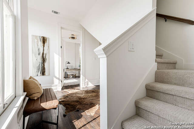 Listing photo id 34 for 1231 Alamo S