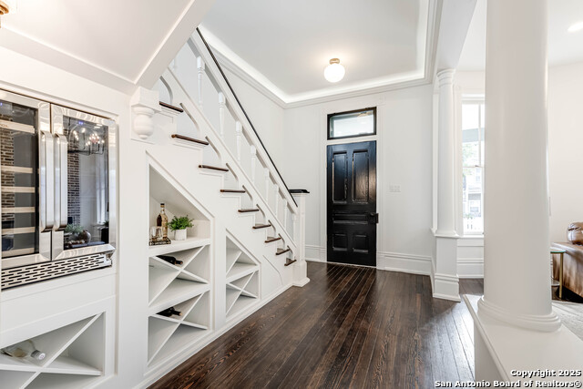 Listing photo id 4 for 1231 Alamo S