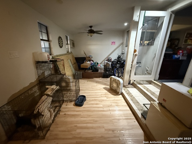 Listing photo id 1 for 10807 Crown View