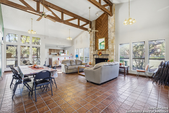 Image 19 of 27 For 3843 Barrington 169