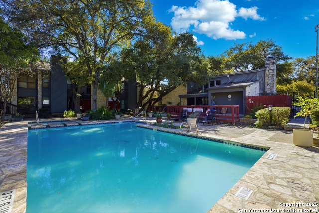 Image 21 of 27 For 3843 Barrington 169