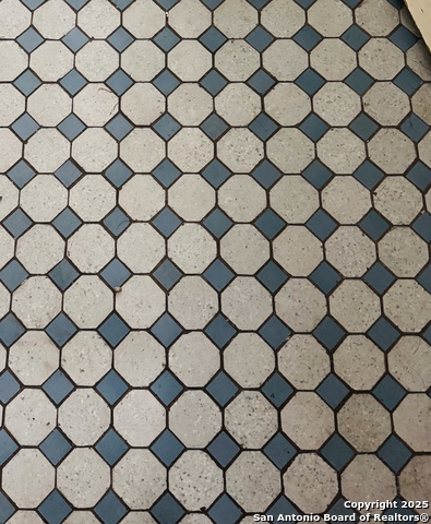 Image 12 of 22 For 107 Crestline