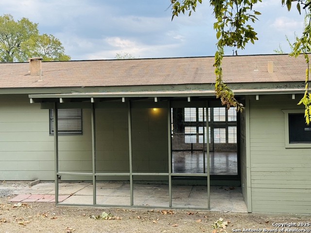 Image 21 of 22 For 107 Crestline