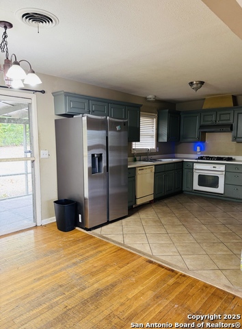 Image 5 of 22 For 107 Crestline